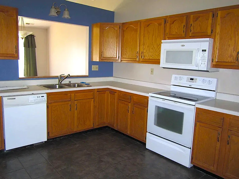 4327 Hadley Ct — Photo 7