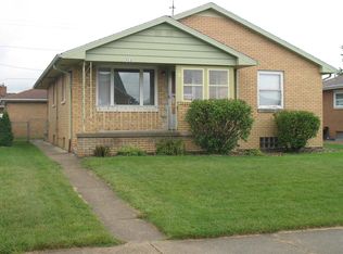 703 W 10th St, Mishawaka, IN 46544