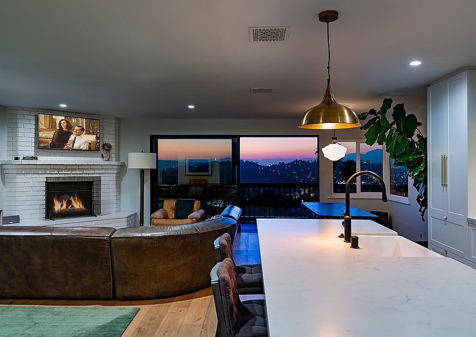 1st image of 4234 Palmero Dr