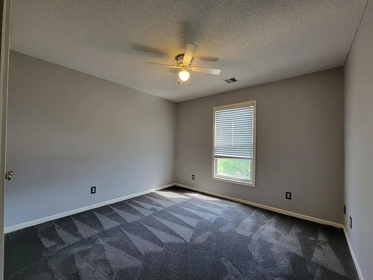 1865 W Ferrel Dr — Photo 18
