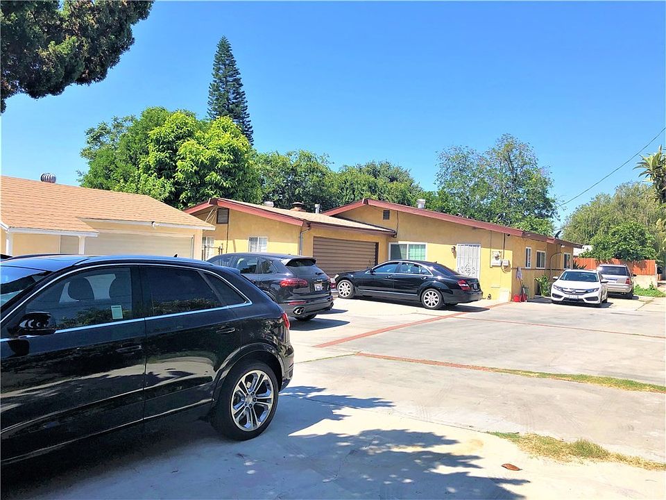 2nd image of 5126 Acacia St
