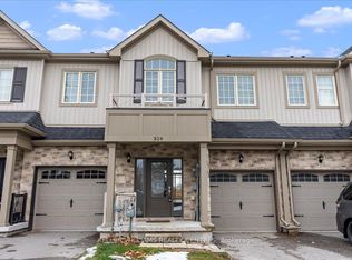 328 East St, Orillia, ON L3V 8K9