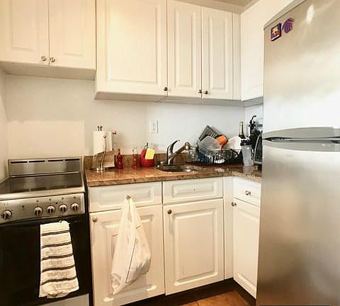 4th image of 399 E 78th St APT 6F