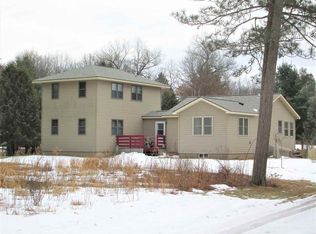 W7333 3rd St, Necedah, WI 54646