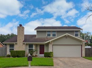 3215 Rifle Gap Ln, Sugar Land, TX 77478