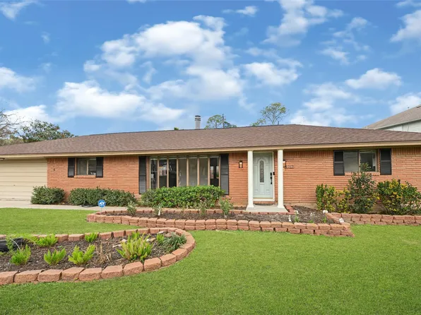 2515 Baycrest Dr, Houston, TX 77058