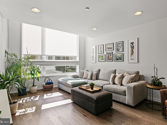 2nd image of 608 N Galloway St Unit C