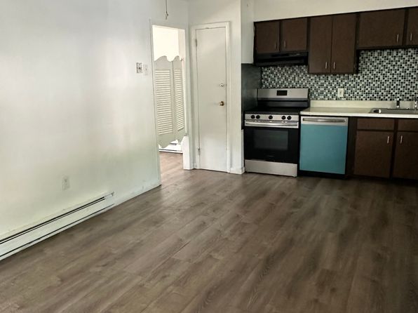 36 Robert Rd
