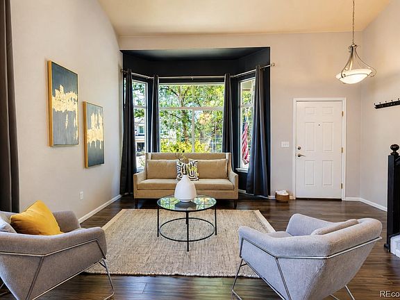 3rd image of 221 Terra Vista Street