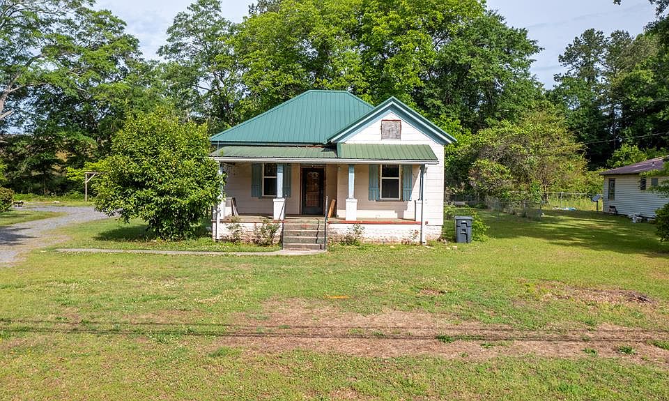 1st image of 4 Johnson Ave