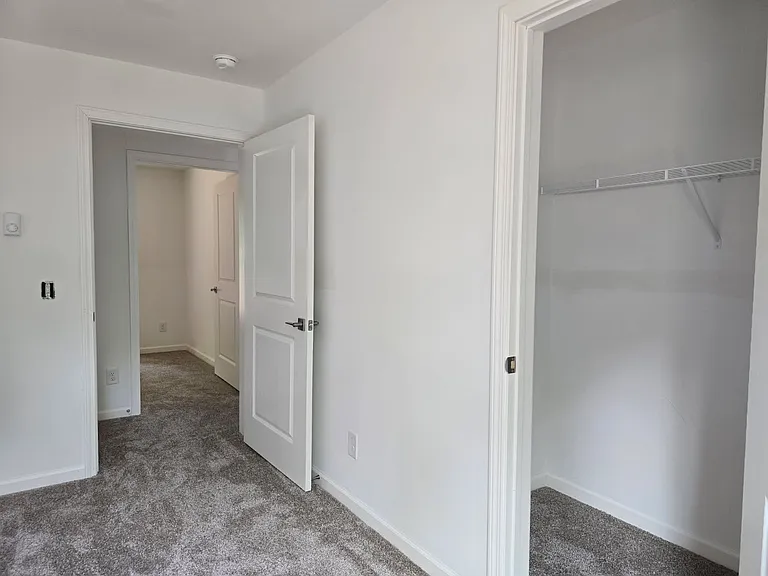 41 Hull Dr — Photo 16
