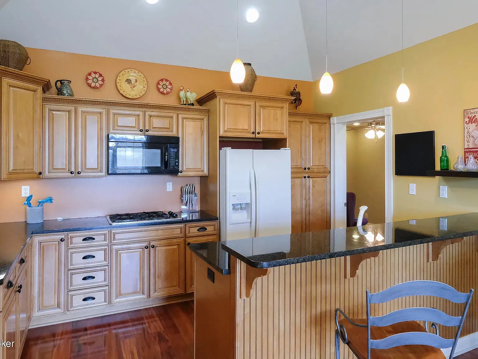 212 Hickory Lane - 1 — Photo 4