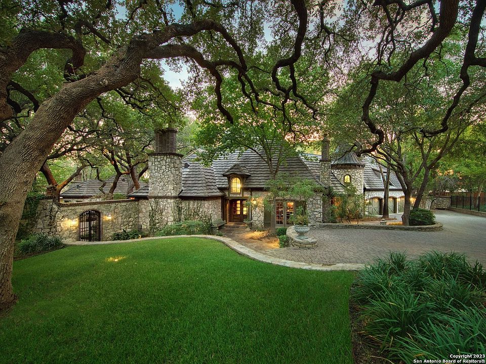1st image of 11 Orsinger Hill