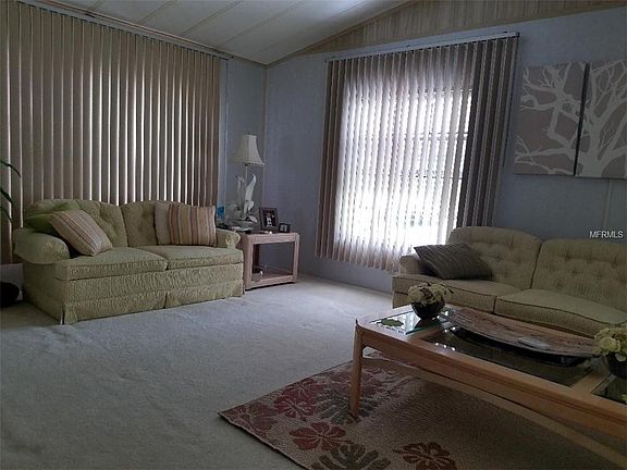 4th image of 4227 Oak Grove Dr #32