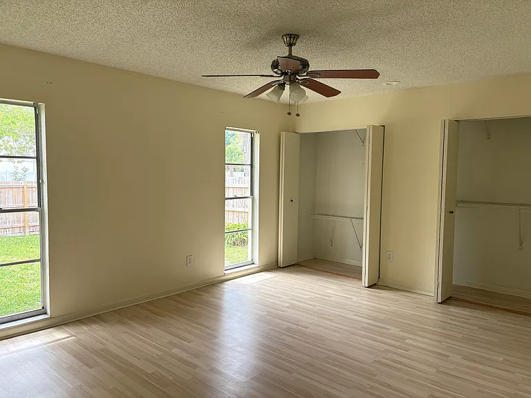 4714 Fox Hunt Dr — Photo 5