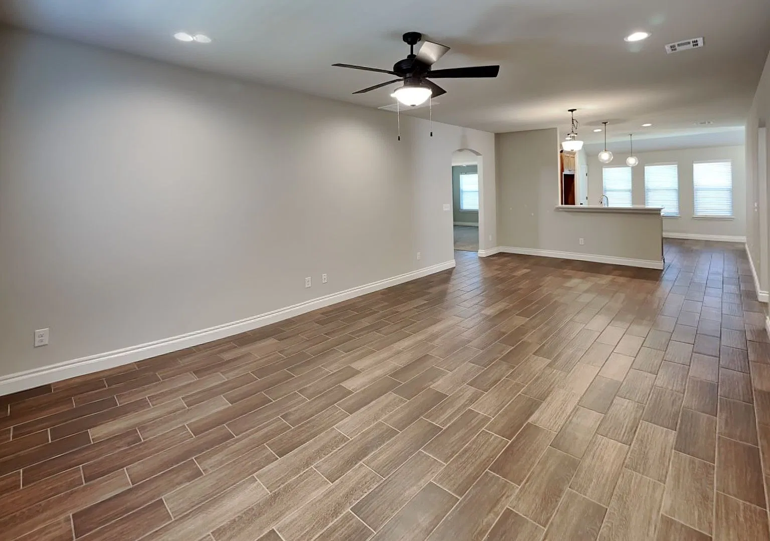 4 Bedroom 2 Bath in Edmond. — Photo 4