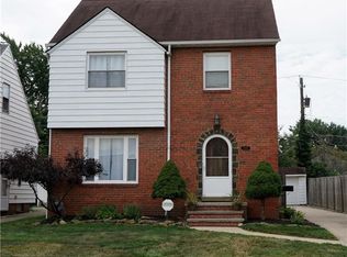8219 Deerfield Dr, Parma, OH