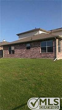 2nd image of 995 Port Boliver Dr