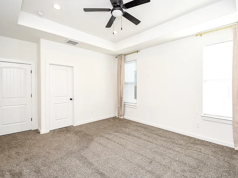6828 Liverpool St — Photo 26
