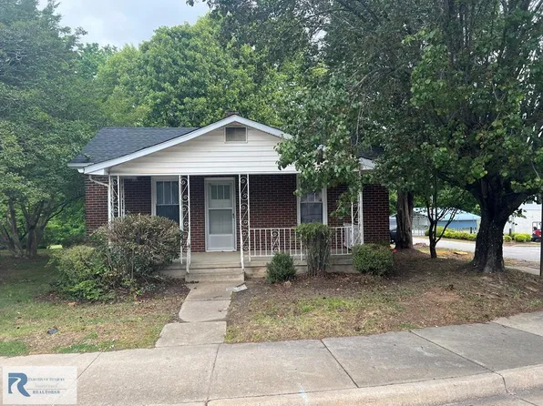 471 Piney Forest Rd, Danville, VA 24540