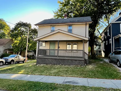 532 Sumner St Photo 1