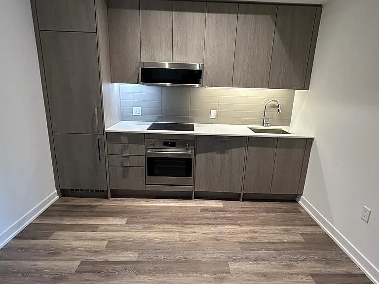 250 Lawrence Ave W #301 — Photo 8