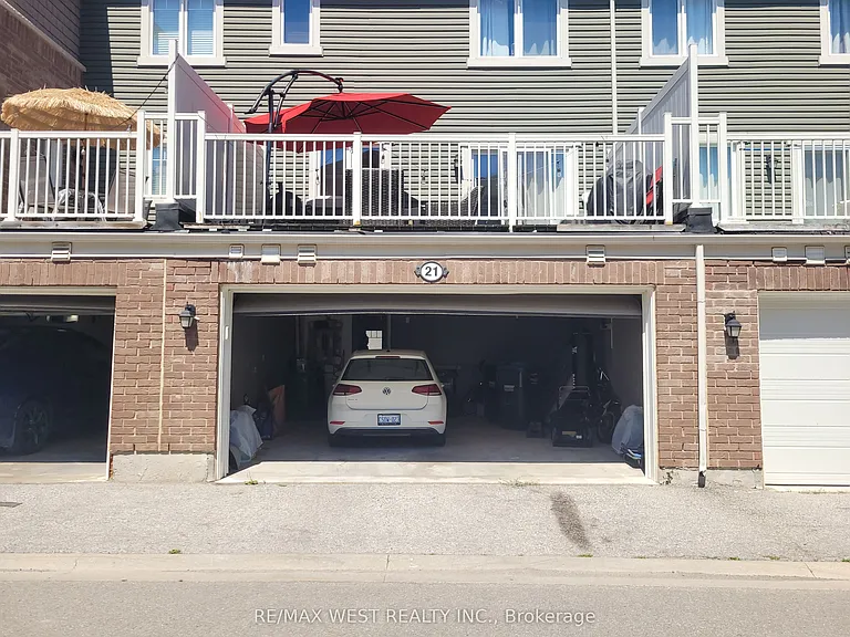 21 Billiter Rd W — Photo 6