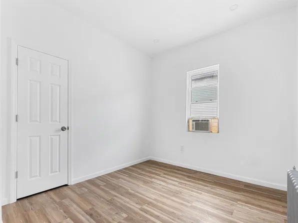 246 Clerk Street image 20 of 27