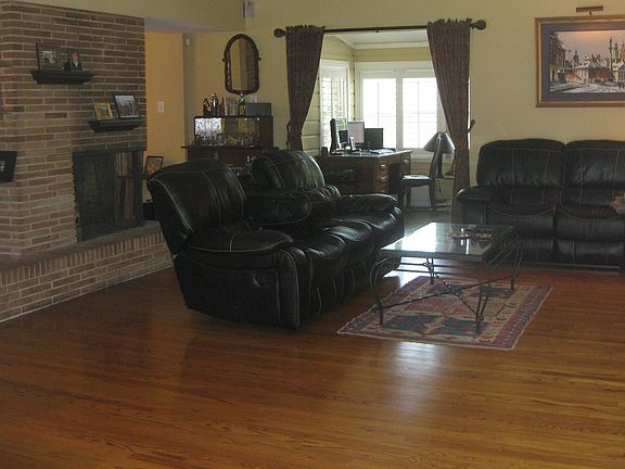 2nd image of 9722 Cloister Dr