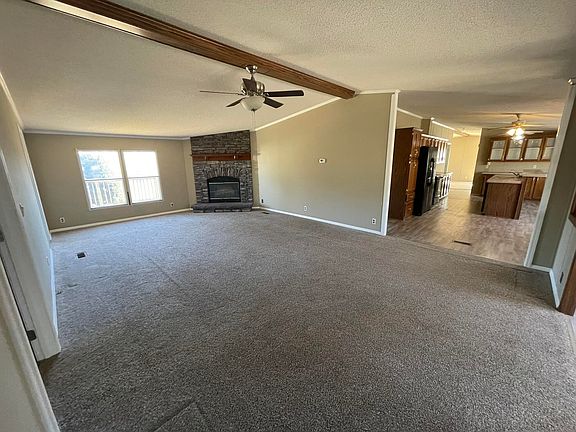 5th image of 1018 Jessica Rose Ln
