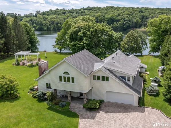 18 Arrow Point Road, Warren, CT 06777