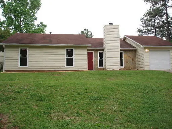 612 Towngate Blvd, Jonesboro, GA 30238