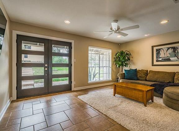 4th image of 3501 Fleetwood Dr