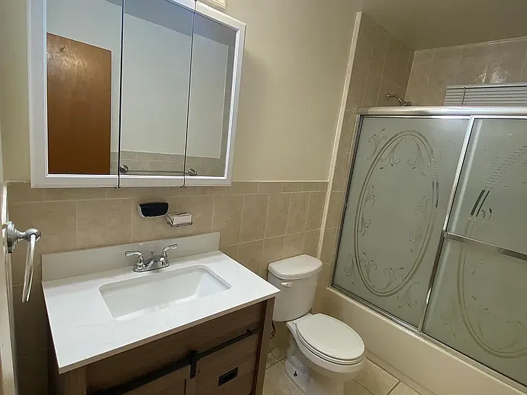 82 Evans Ave — Photo 7