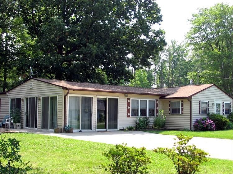 1st image of 189 Shore Ln