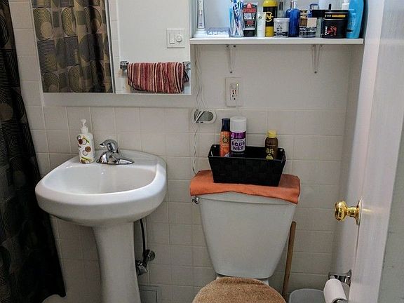 4th image of 166 Norfolk St #5C