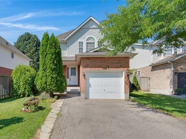 129 Kovac Rd, Cambridge, ON N1R 8K4