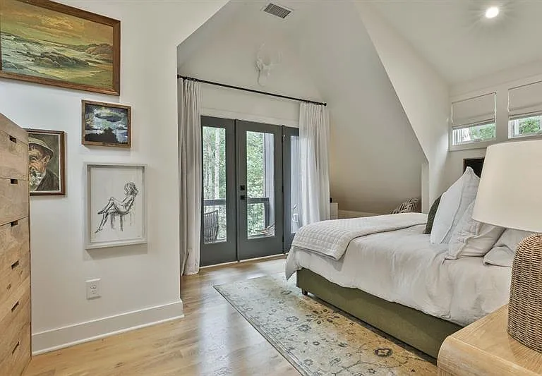 130 Arcadia Ave — Photo 23
