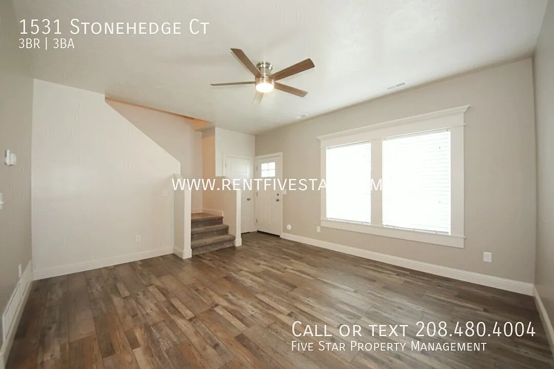 Dreamy 3 Bed 2.5 Bath Townhome in Chubbuck! — Photo 4