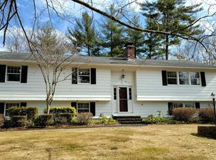 2 Vinewood Ln, Rochester, NH 03867