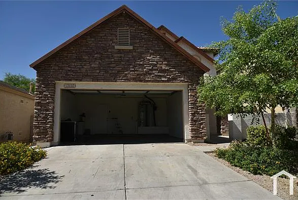 5 bed, 2618 sqft, $3,000 — Photo 2
