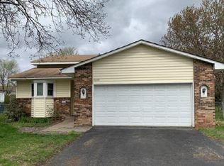 8272 Irving Ave N, Brooklyn Park, MN 55444