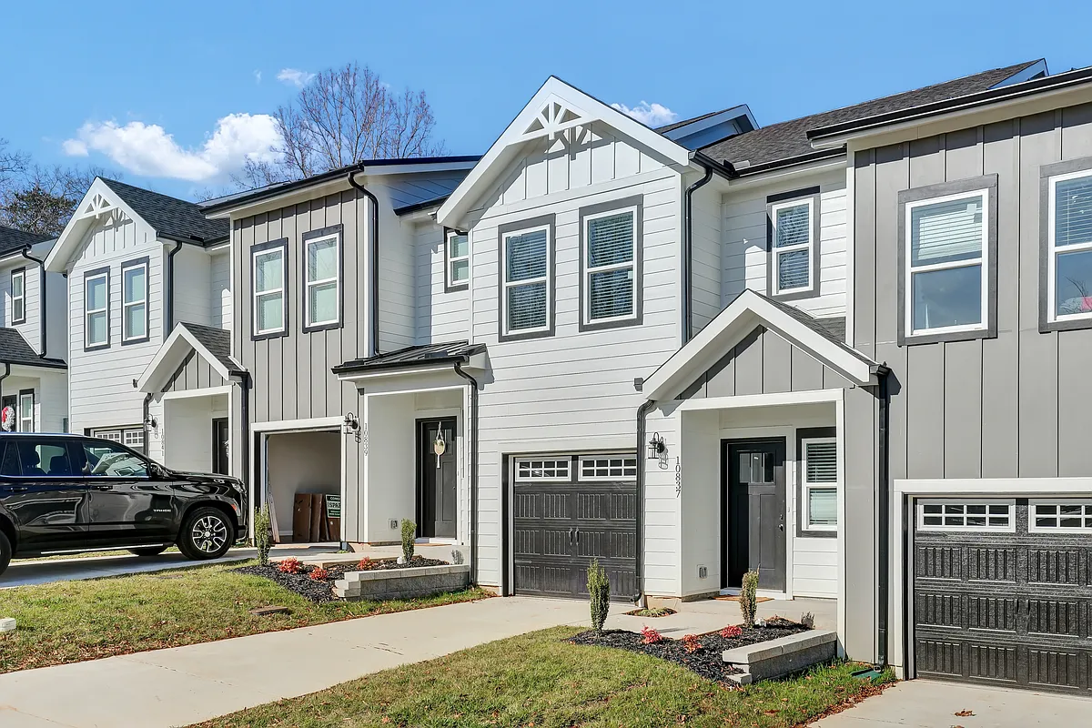 Building Photo - 10827 Solway Summit Way