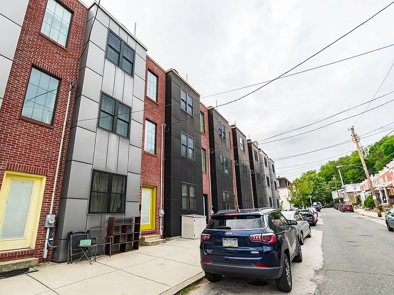 4124 Tower St — Photo 34