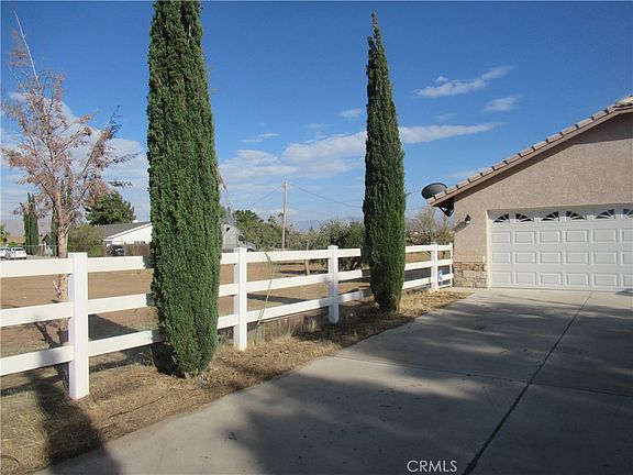 2nd image of 20035 Symeron Rd