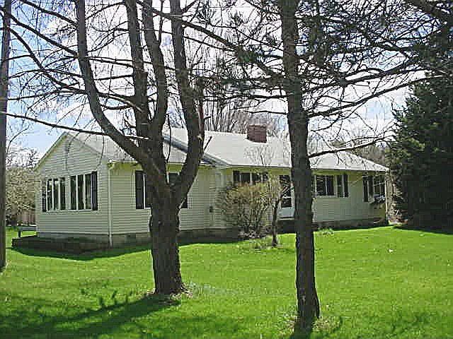 very large contemporary ranch