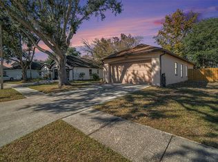 1947 Tinker Dr, Lutz, FL 33559