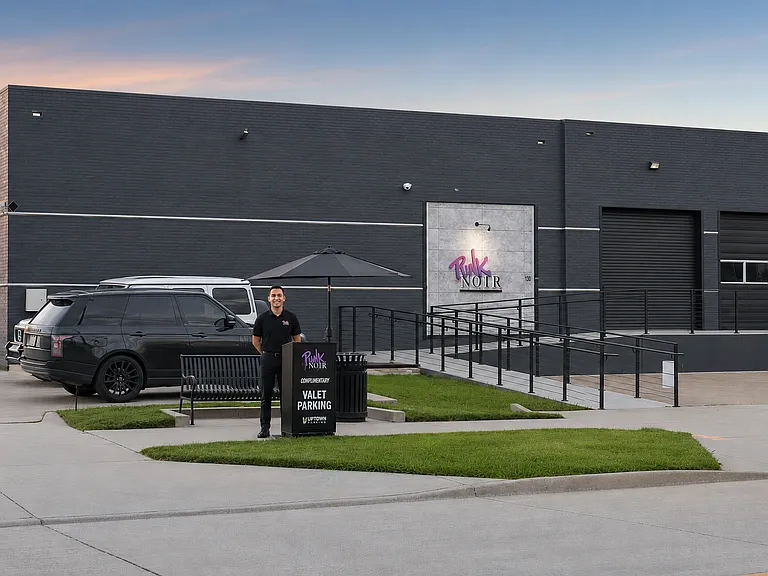 Factory Design District — Photo 32