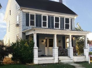 31 Main St, Felton, PA 17322