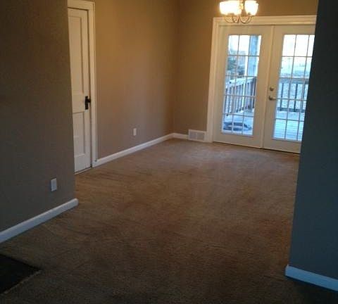 3rd image of 5008 Sycamore Dr